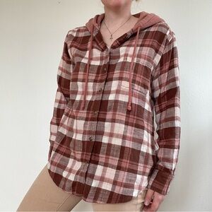 American Eagle brown + pink plaid hoodie flannel shirt